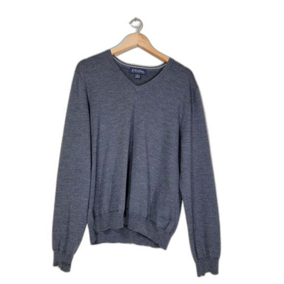 Men's Brooks Brothers Extra Fine Merino Wool Grey V-neck Pullover Sweater-Medium - Picture 1 of 6